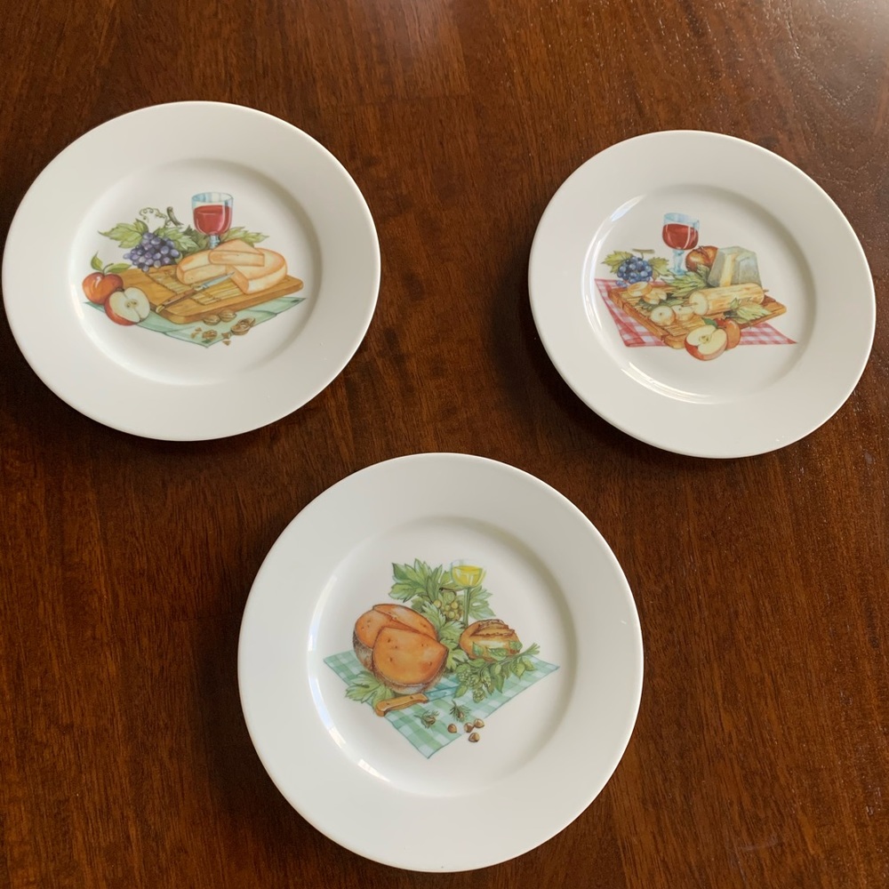 Set of 3 porcelain plates